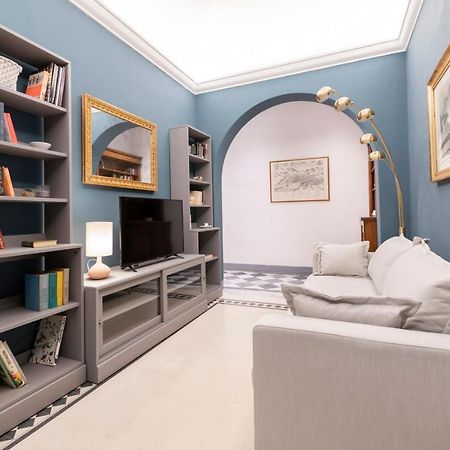Dimora D'Azeglio With Private Patio Apartment Florence Exterior photo