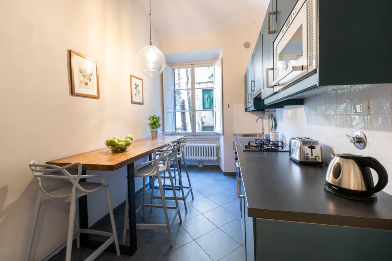 Dimora D'Azeglio With Private Patio Apartment Florence Exterior photo